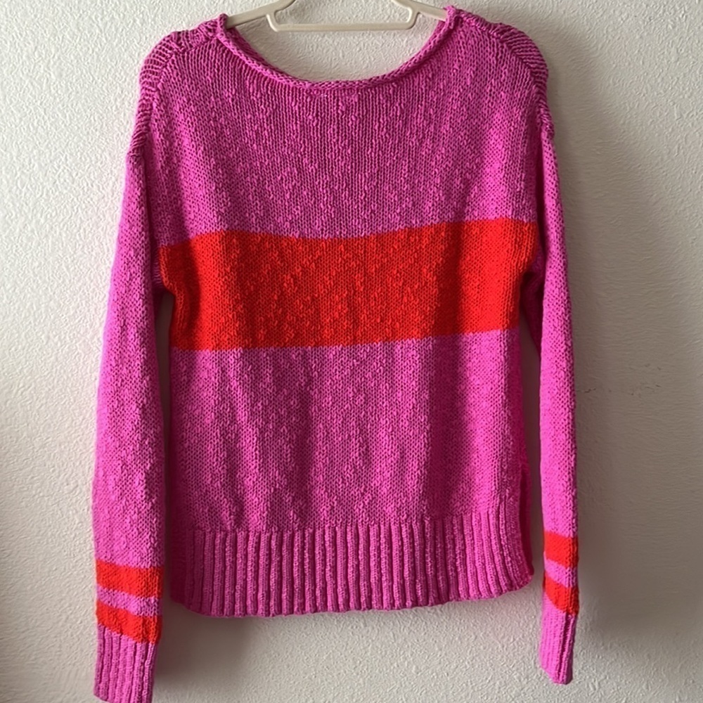 GAP sweater